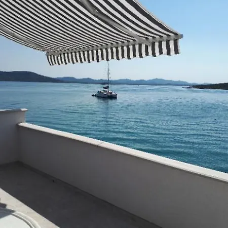 Sunrise- Uz Lägenhet *